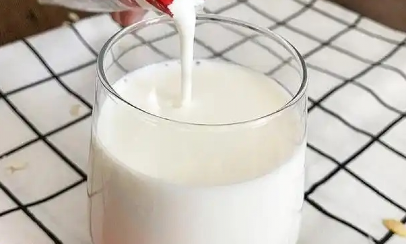 脫脂純牛奶能減肥嗎？